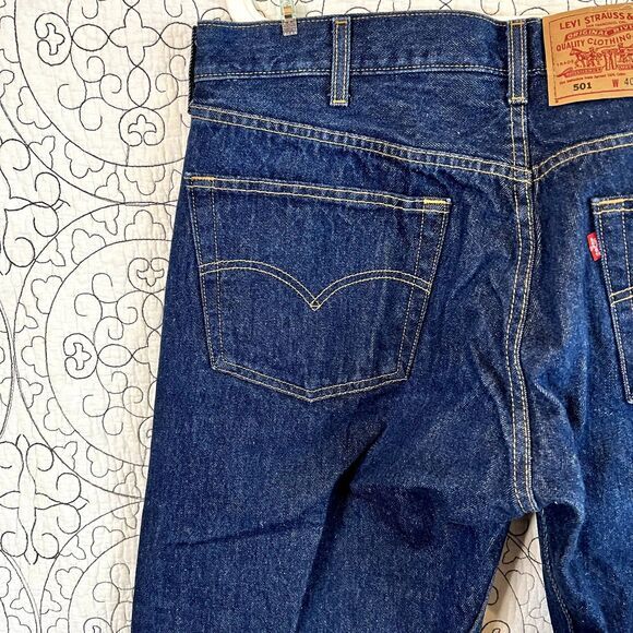 Vintage LEVI'S 501 MADE USA 2002 Dark Wash Denim Jeans Men's W40 L30 - Picture 9 of 15